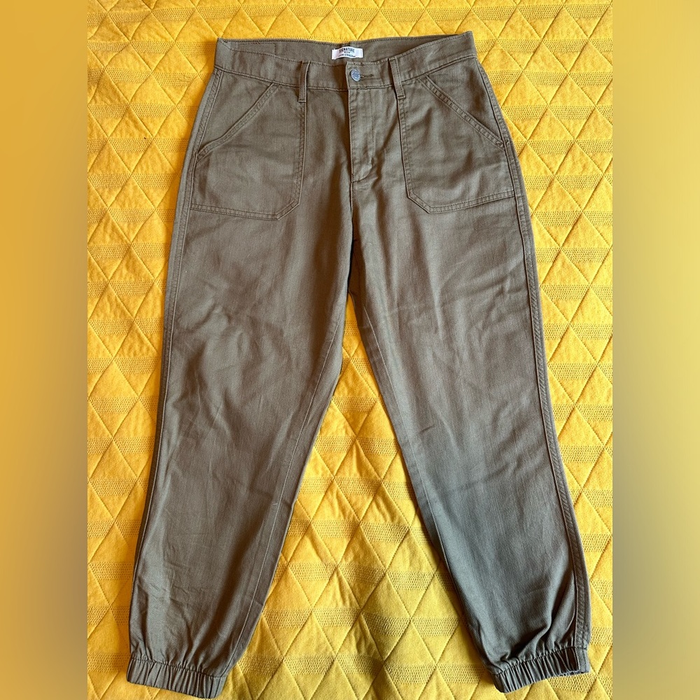 Levi signature olive joggers